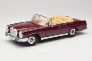 Mercedes 280SE W108 Bordeaux Rood Maisto 1:18 31811 Metaal