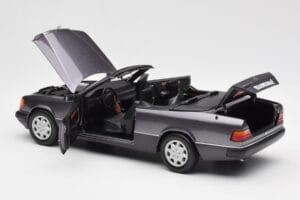 Mercedes 300 CE-24 W124 Cabriolet Paars Metallic Norev 1:18 183567 Metaal — afbeelding 7 van 10