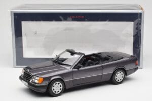 Mercedes 300 CE-24 W124 Cabriolet Paars Metallic Norev 1:18 183567 Metaal — afbeelding 10 van 10