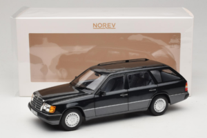 Mercedes 300 D W124 Stationwagen Zwart Norev 1:18 183960 Metaal — afbeelding 8 van 8