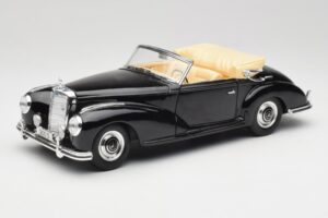 Mercedes 300 S W188 Cabriolet Zwart Tchibo 1:18 36782 Metaal