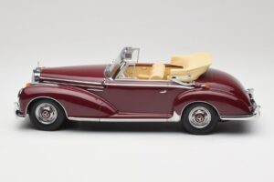 Mercedes 300 SC W188 Cabriolet Donkerrood KK-Scale 1:18 KKDC180942 Metaal — afbeelding 3 van 6