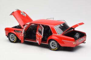 Mercedes 300 SEL 6.8 #35 H. Kelleners Hockenheim 1973 Minichamps 1:18 100713435 Metaal — afbeelding 5 van 8