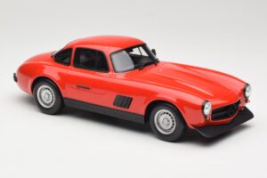 Mercedes 300 SL AMG Rood Otto 1:18 OT311 Hars — afbeelding 4 van 6
