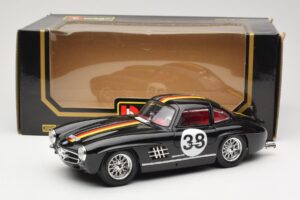 Mercedes 300 SL #38 1954 Bburago 1:18 3015-M1 Metaal — afbeelding 8 van 8
