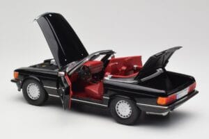 Mercedes 300 SL R107 Zwart Norev 1:18 183511 Metaal — afbeelding 5 van 8