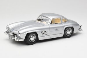 Mercedes 300 SL Zilver Bburago 1:18 3013 Metaal