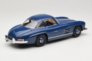 Mercedes 300 SL W198 Blauw Norev 1:18 183852 Metaal — afbeelding 3 van 8