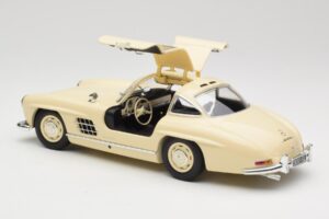 Mercedes 300 SL W198 Crème Minichamps 1:18 110037212 Metaal — afbeelding 5 van 8