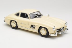 Mercedes 300 SL W198 Crème Minichamps 1:18 110037212 Metaal — afbeelding 6 van 8