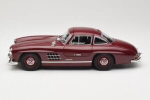 Mercedes 300 SL W198 Gullwing Donkerrood Minichamps 1:18 110037218 Metaal — afbeelding 4 van 8