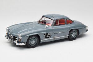 Mercedes 300 SL W198 Graphite Grijs Minichamps 1:18 180039005 Metaal