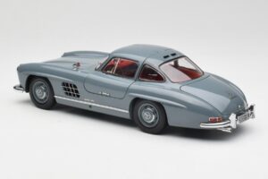 Mercedes 300 SL W198 Graphite Grijs Minichamps 1:18 180039005 Metaal — afbeelding 7 van 8