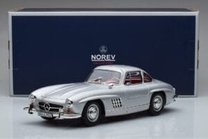 Mercedes 300 SL W198 Gullwing Norev 1:18 183850 Metaal — afbeelding 8 van 8