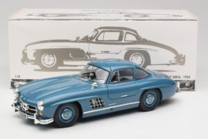 Mercedes 300 SL W198 Lichtblauw Minichamps 1:18 180039007 Metaal — afbeelding 8 van 8