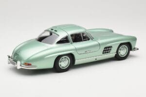 Mercedes 300 SL W198 Gullwing Light Green Metallic Minichamps 1:18 110037221 Metaal — afbeelding 3 van 8