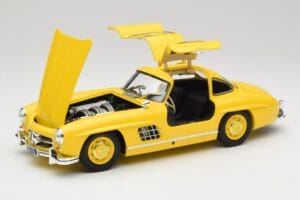 Mercedes 300 SL W198 Lichtgeel Minichamps 1:18 180039009 Metaal — afbeelding 2 van 8