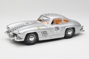Mercedes 300 SL W198 #295 1954 Bburago 1:18 32813 Metaal