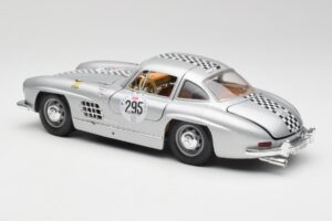 Mercedes 300 SL W198 #295 1954 Bburago 1:18 32813 Metaal — afbeelding 7 van 8
