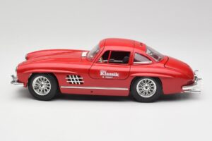 Mercedes 300 SL W198 Red Metallic Bburago 1:18 3013-M1 Metaal — afbeelding 4 van 8