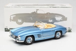 Mercedes 300 SL W198 Roadster Hardtop Light Blue Metallic Minichamps 1:18 180039042 Metaal — afbeelding 9 van 9