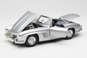 Mercedes 300 SL W198 Roadster Silver Metallic Minichamps 1:18 180039030 Metaal — afbeelding 2 van 8