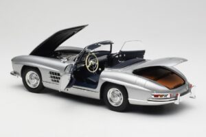Mercedes 300 SL W198 Roadster Silver Metallic Minichamps 1:18 180039030 Metaal — afbeelding 5 van 8