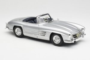 Mercedes 300 SL W198 Roadster Silver Metallic Minichamps 1:18 180039030 Metaal — afbeelding 6 van 8