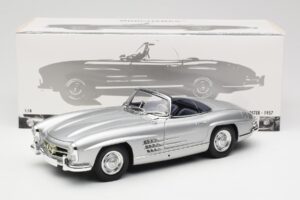 Mercedes 300 SL W198 Roadster Silver Metallic Minichamps 1:18 180039030 Metaal — afbeelding 8 van 8