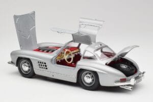 Mercedes 300 SL W198 Gullwing Silver Grijs Bburago 1:18 3513 Metaal — afbeelding 4 van 8