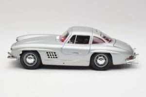 Mercedes 300 SL W198 Gullwing Silver Grijs Bburago 1:18 3513 Metaal — afbeelding 5 van 8