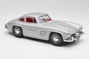 Mercedes 300 SL W198 Gullwing Silver Grijs Bburago 1:18 3513 Metaal — afbeelding 6 van 8