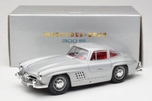 Mercedes 300 SL W198 Gullwing Silver Grijs Bburago 1:18 3513 Metaal — afbeelding 8 van 8