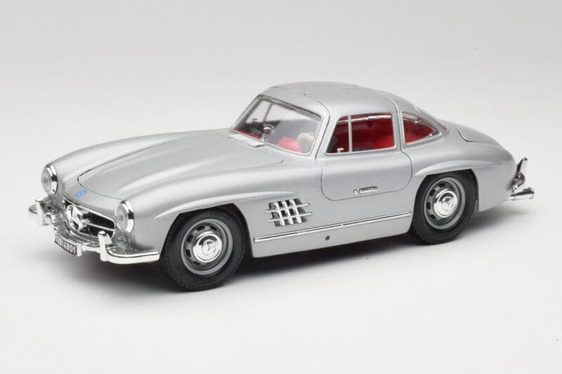 Mercedes 300 SL W198 Gullwing Silver Grijs Bburago 1:18 3513 Metaal