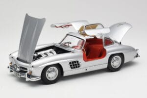 Mercedes 300 SL W198 Gullwing Zilver Metallic Minichamps 1:18 B66040379 Metaal — afbeelding 2 van 8