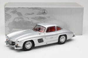 Mercedes 300 SL W198 Gullwing Zilver Metallic Minichamps 1:18 B66040379 Metaal — afbeelding 8 van 8