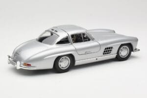 Mercedes 300 SL W198 Gullwing Zilver Minichamps 1:18 110037210 Metaal — afbeelding 3 van 8