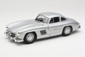 Mercedes 300 SL W198 Gullwing Zilver Minichamps 1:18 110037210 Metaal