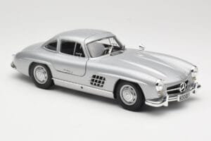 Mercedes 300 SL W198 Gullwing Zilver Minichamps 1:18 110037210 Metaal — afbeelding 6 van 8