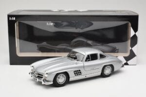 Mercedes 300 SL W198 Gullwing Zilver Minichamps 1:18 110037210 Metaal — afbeelding 8 van 8
