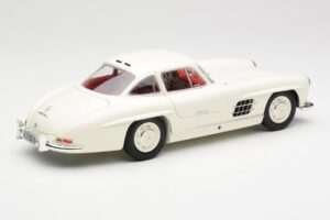 Mercedes 300 SL W198 Wit Minichamps 1:18 180039006 Metaal — afbeelding 3 van 8