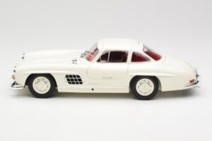 Mercedes 300 SL W198 Wit Minichamps 1:18 180039006 Metaal — afbeelding 4 van 8