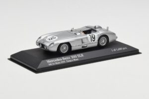 Mercedes 300 SLR #19 P. Levegh / J. Fitch 24 Hours of Le Mans 1955 Minichamps 1:43 432553000 Metaal — afbeelding 2 van 4