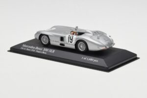 Mercedes 300 SLR #19 P. Levegh / J. Fitch 24 Hours of Le Mans 1955 Minichamps 1:43 432553000 Metaal — afbeelding 3 van 4