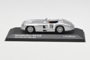 Mercedes 300 SLR #19 P. Levegh / J. Fitch 24 Hours of Le Mans 1955 Minichamps 1:43 432553000 Metaal