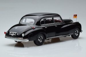 Mercedes 300 W186 Konrad Adenauer Norev 1:18 183707 Metaal — afbeelding 3 van 9
