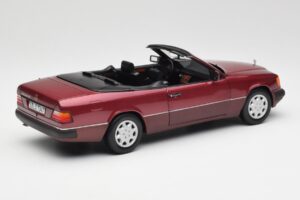 Mercedes 300CE-24 A124 Cabriolet Almandine Rood Metallic Norev 1:18 B66040616 Metaal — afbeelding 3 van 8