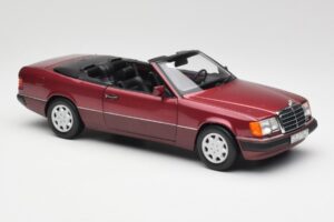 Mercedes 300CE-24 A124 Cabriolet Almandine Rood Metallic Norev 1:18 B66040616 Metaal — afbeelding 6 van 8