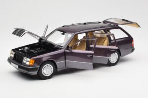 Mercedes 300D S124 T-Model Bornit Dealer Editie Norev 1:18 B66040701 Metaal — afbeelding 2 van 8