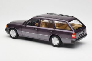 Mercedes 300D S124 T-Model Bornit Dealer Editie Norev 1:18 B66040701 Metaal — afbeelding 7 van 8